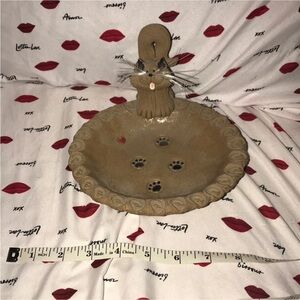 Cat bowl heavy stone tan black red 7” bowl